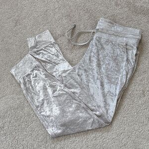 lululemon Ready to Crush Joggers Crushed Velvet Chrome White Sz10